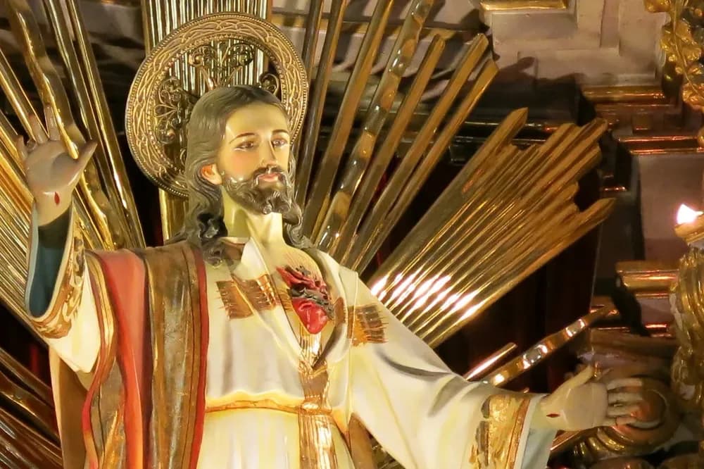 A devoção a Nossa Senhora atrapalha a devoção a Jesus Cristo?